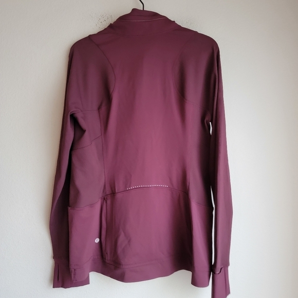 Lululemon Far and Free Jacket in Cassis size 14 NWT - Picture 11 of 12